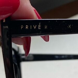 Women’s sunglasses